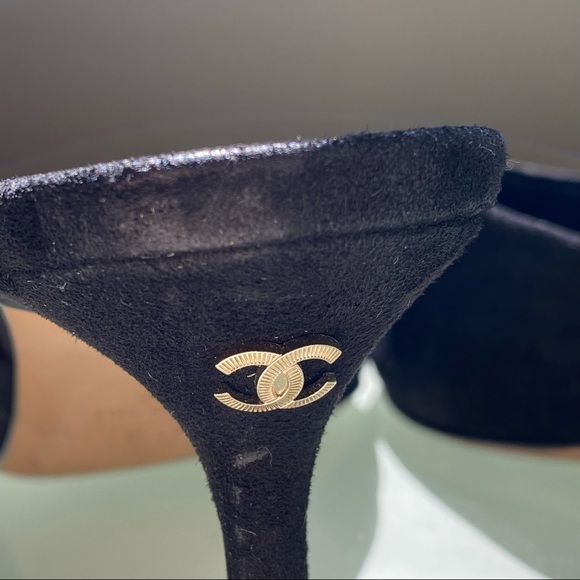CHANEL Suede Cap Toe Interlocking CC Mules 7.5US - Picture 5 of 17